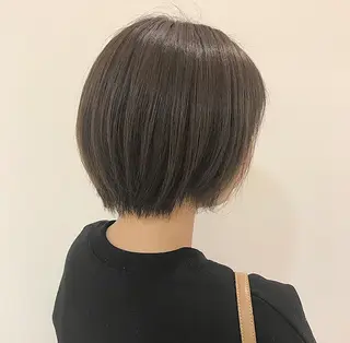 ショート カラー 顔まわりカット✄ ベージュカラー🧸のヘアスタイル