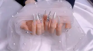 ネイル UMI ネイルサロン新宿🎀のネイルデザイン