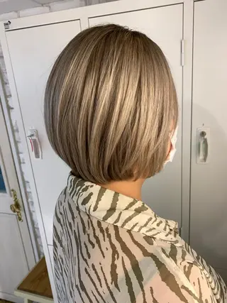 ショート ✨ハイトーン✨艶髪 ✨髪質改善✨和田のヘアスタイル