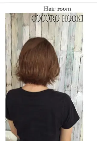 ショート カラー COCOROHOOKI所属・松田 由貴のヘアスタイル