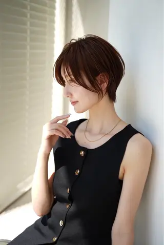 ショート カラー 八幡 空乃のヘアスタイル