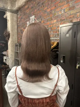 ミディアム カラー the BRIDGE 加藤みのりのヘアスタイル