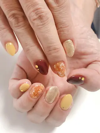 ネイル Lily Roseスタッフ一同のマツエク・マツパデザイン