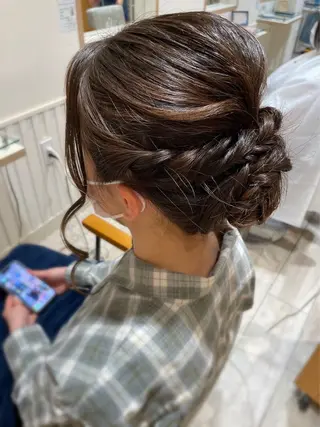 セミロング ヘアアレンジ 大川 夏実のヘアスタイル