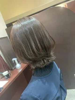 ミディアム カラー TotalBeautysalonCURE所属・CURE 朱梨のネイルデザイン