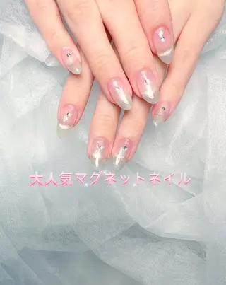 ネイル pink ladyサロン所属・べ にのネイルデザイン