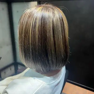 カラー newi TATSUのヘアスタイル