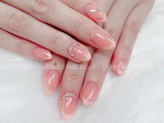 ミディアム Diamond 🚢のネイルデザイン