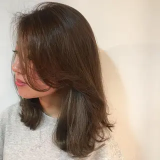 セミロング カラー 高橋胡桃🪽 ディレクターのヘアスタイル