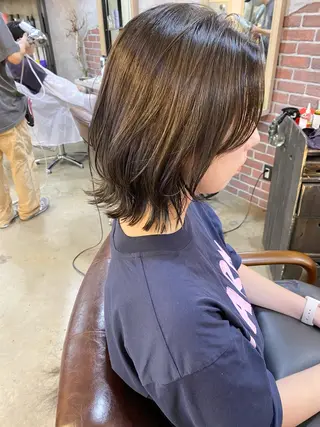 ミディアム カラー tocolaso 柏所属・レイヤーカット/ 根本瑠実のヘアスタイル