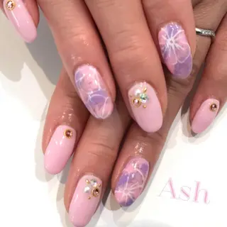 ネイル 🩵NORIKO 上品ネイルが得意🩵のネイルデザイン