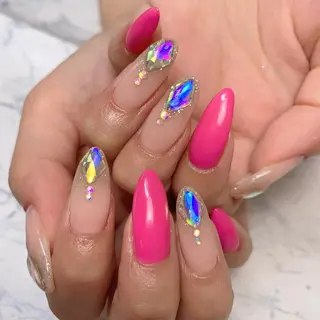 ネイル 菅野 愛花のネイルデザイン