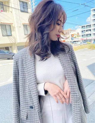 ミディアム カラー grand juteのヘアスタイル