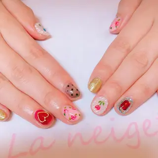 ネイル La neige* yuki 🥯🍑のネイルデザイン