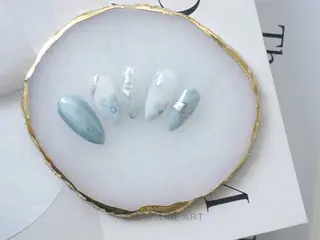 ネイル LYYM Salonのネイルデザイン