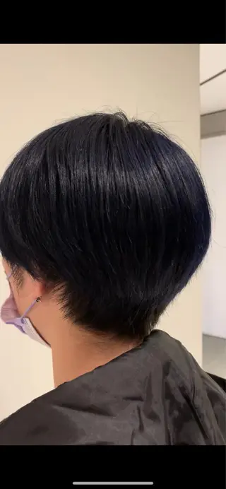 ショート カラー サロウィン(SALOWIN)原宿iori店所属・れい🫧 ハイトーン特化のヘアスタイル