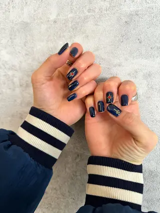 ネイル 濱岡 咲のネイルデザイン