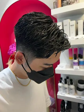 ショート パーマ メンズ &CREW スタッフのヘアスタイル