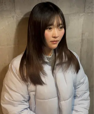 ロング Nagi レイヤー カット ブリーチ募集のヘアスタイル