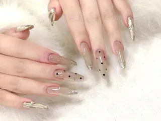 ネイル TOUTOU所属・TOUTOU. Yuriのネイルデザイン