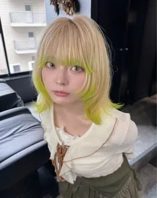 ショート カラー ももか bAteAuのヘアスタイル