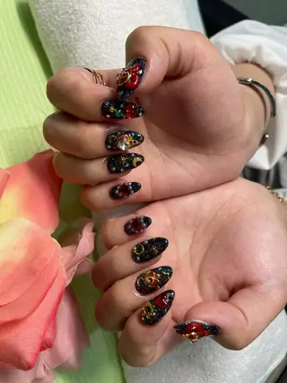 ミディアム ネイル 《LB》ラブリエ Nail&eyeのマツエク・マツパデザイン