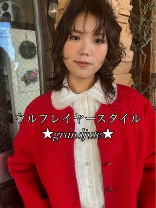 ミディアム カラー grand juteのヘアスタイル