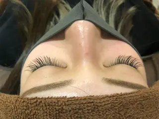 マツエク・マツパ 京都レイヤーカット/ 縮毛矯正/羽柴りくのヘアスタイル