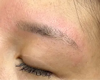 アイブロウ ちょめ/八王子 ZEST emuのヘアスタイル