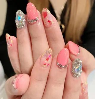 ネイル マツエク・マツパ AB マツエクネイルサロンのネイルデザイン