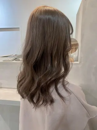 セミロング ブリーチなしカラー ダブルカラーエクステのヘアスタイル