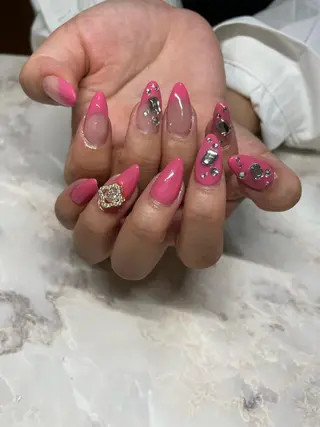 ネイル Raviliss ♡のネイルデザイン