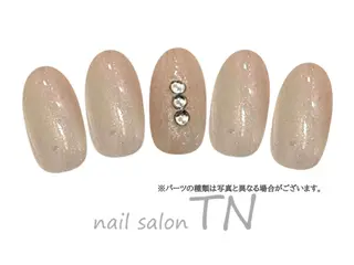 ネイル 矢川 まどかのネイルデザイン