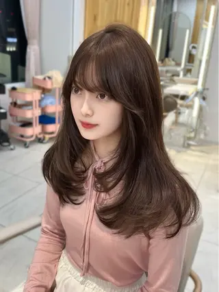 ロング カラー 似合わせレイヤー/ 透明感カラーのヘアスタイル