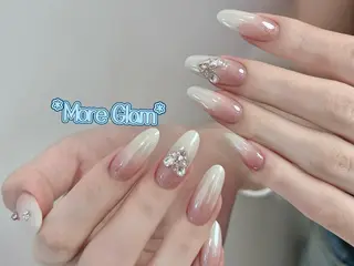 ネイル MoreGlam Nailsのネイルデザイン