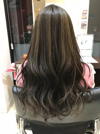 ロング カラー 関口 友行のヘアスタイル