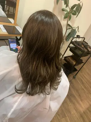 ロング 香山 葵のヘアスタイル