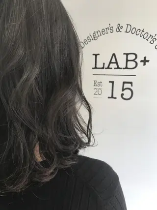 ミディアム カラー ひろせ かなのヘアスタイル