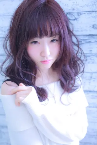 ロング 伊藤 裕貴のヘアスタイル