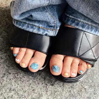 ネイル ユナ🌙 nailのネイルデザイン