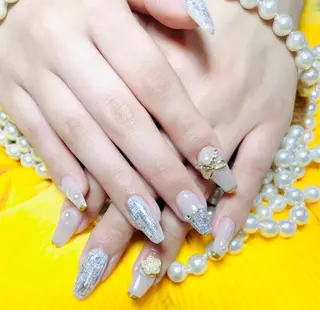 ネイル ゆき 🌻ひまわりサロンのネイルデザイン