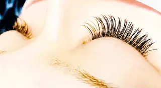 マツエク・マツパ アンテインチル所属・アンテインチル 三浦のマツエク・マツパデザイン