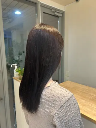 ロング カラー ウジイエ ミユウのヘアスタイル