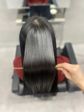 ロング 艶髪/縮毛矯正 🫧辻野海羽のヘアスタイル