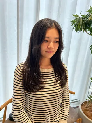ロング 風香🪼レイヤー カット/艶カラーのヘアスタイル