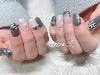 ネイル 芦辺 香奈のネイルデザイン