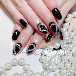 ネイル 🦋 Queenieのネイルデザイン