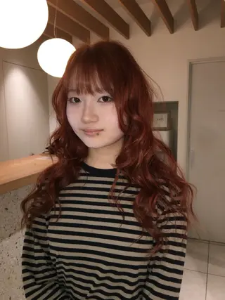 ロング カラー ナイトウ コトのヘアスタイル