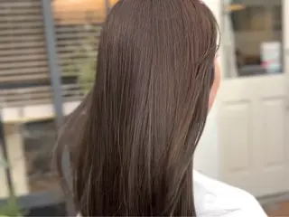 セミロング カラー 小川 泉美のヘアスタイル