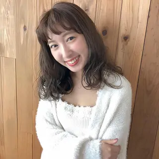 セミロング 艶髪カラー✨ デジタルパーマ✨植松のヘアスタイル